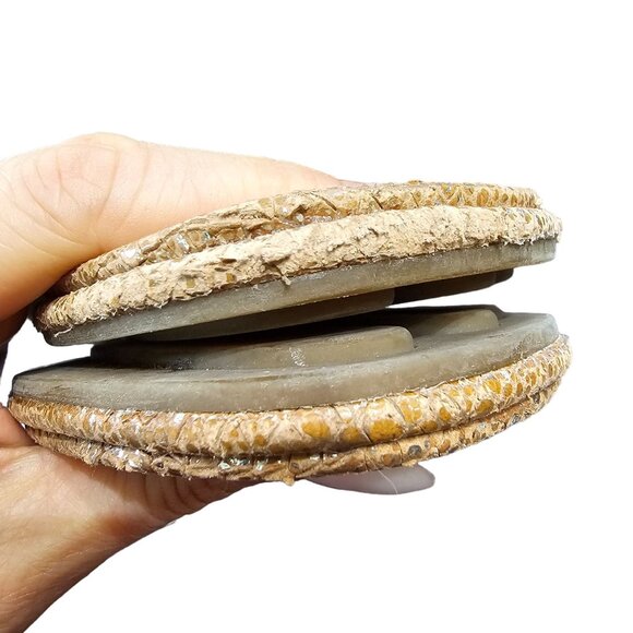 Gentle Souls Kenneth Cole Leather Gold Adjustable Ankle Sandal Thongs Size 9 - Picture 7 of 13